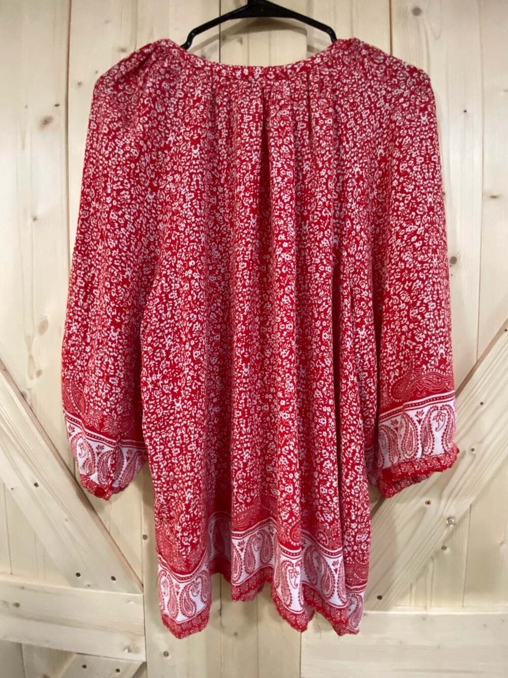Jones New York Red Floral Paisley Border V-Neck Tunic Top 24 pit to pit - Picture 5 of 7